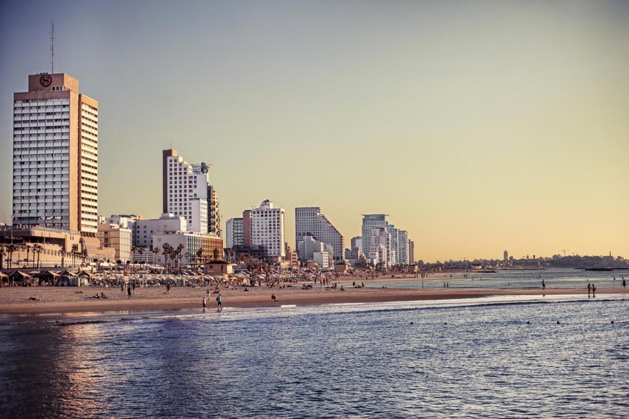 Beach Hotel By Zvieli Hotels Tel Aviv Exterior photo