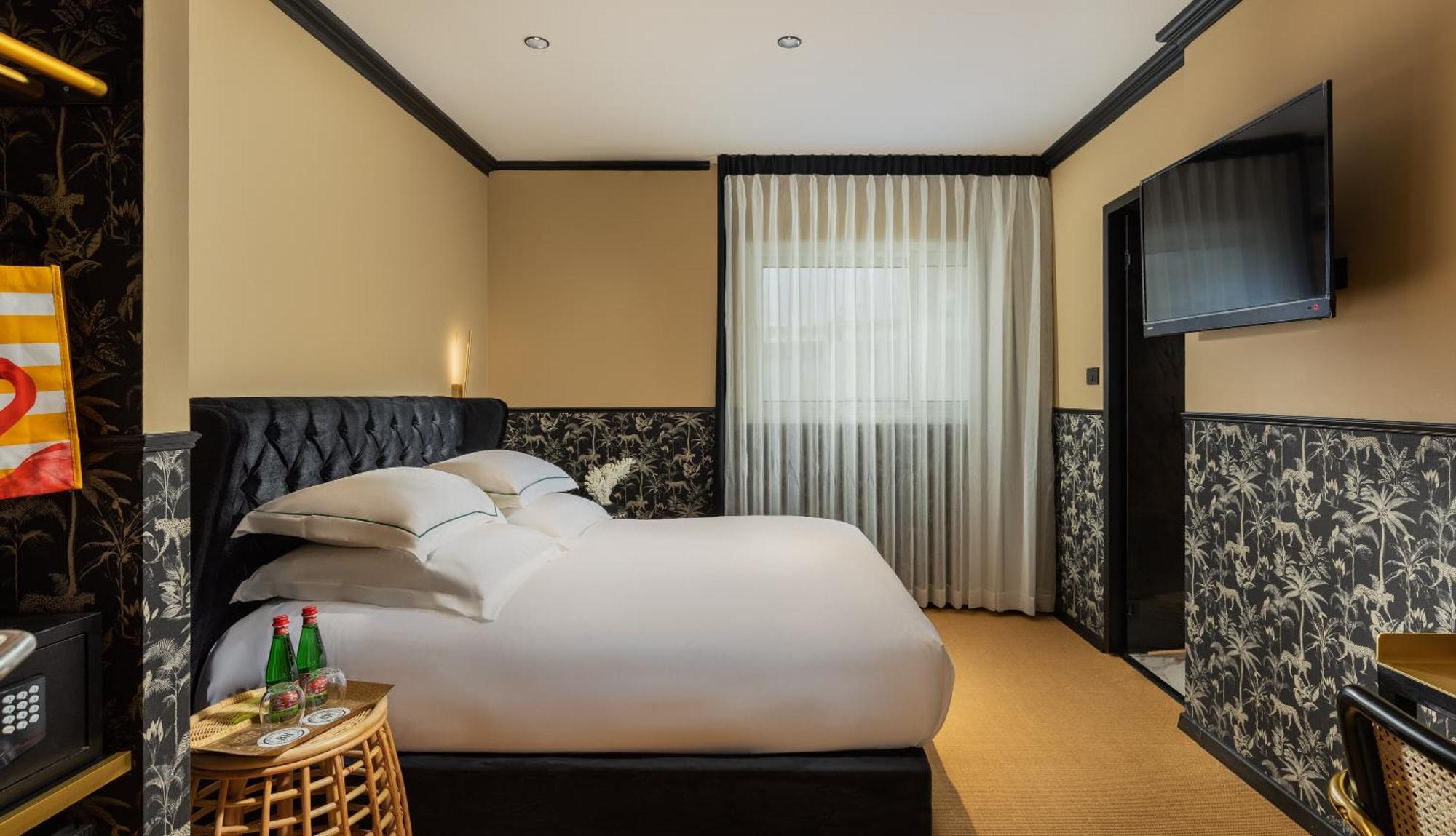 Beach Hotel By Zvieli Hotels Tel Aviv Room photo